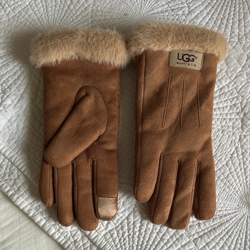 UGG Tan Suede Gloves with Fur Trim